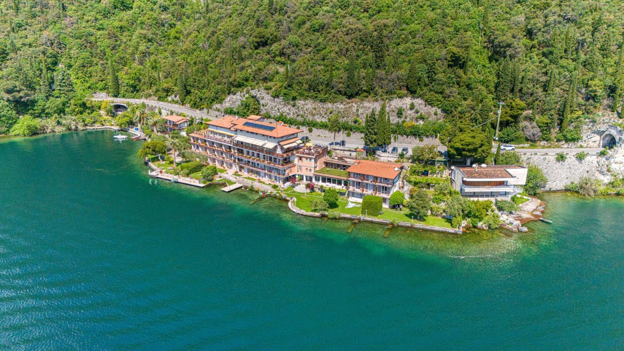 Hotel Forbisicle Tignale Esterno foto