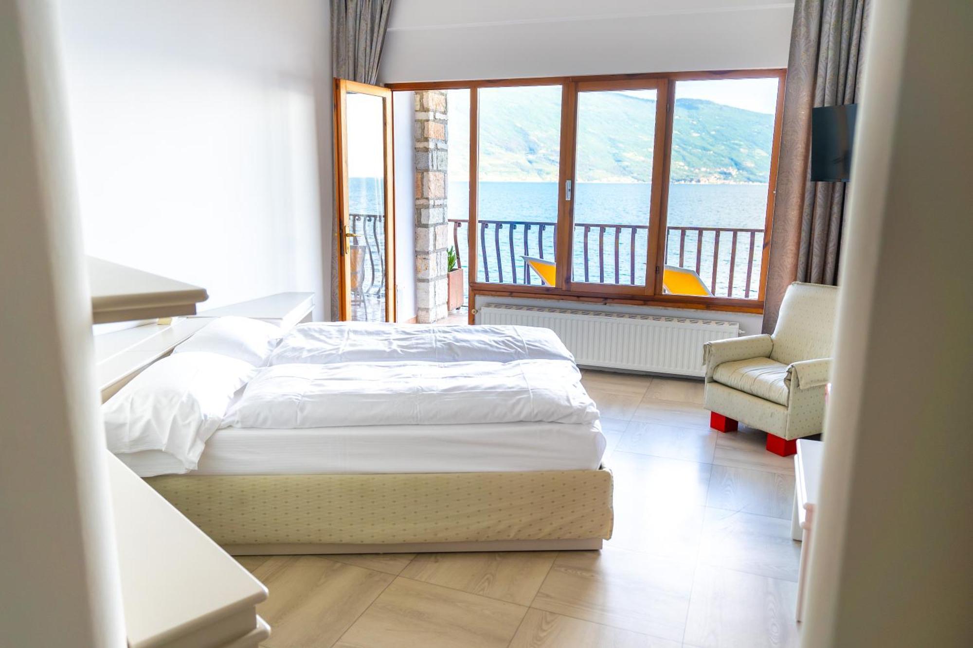 Hotel Forbisicle Tignale Esterno foto