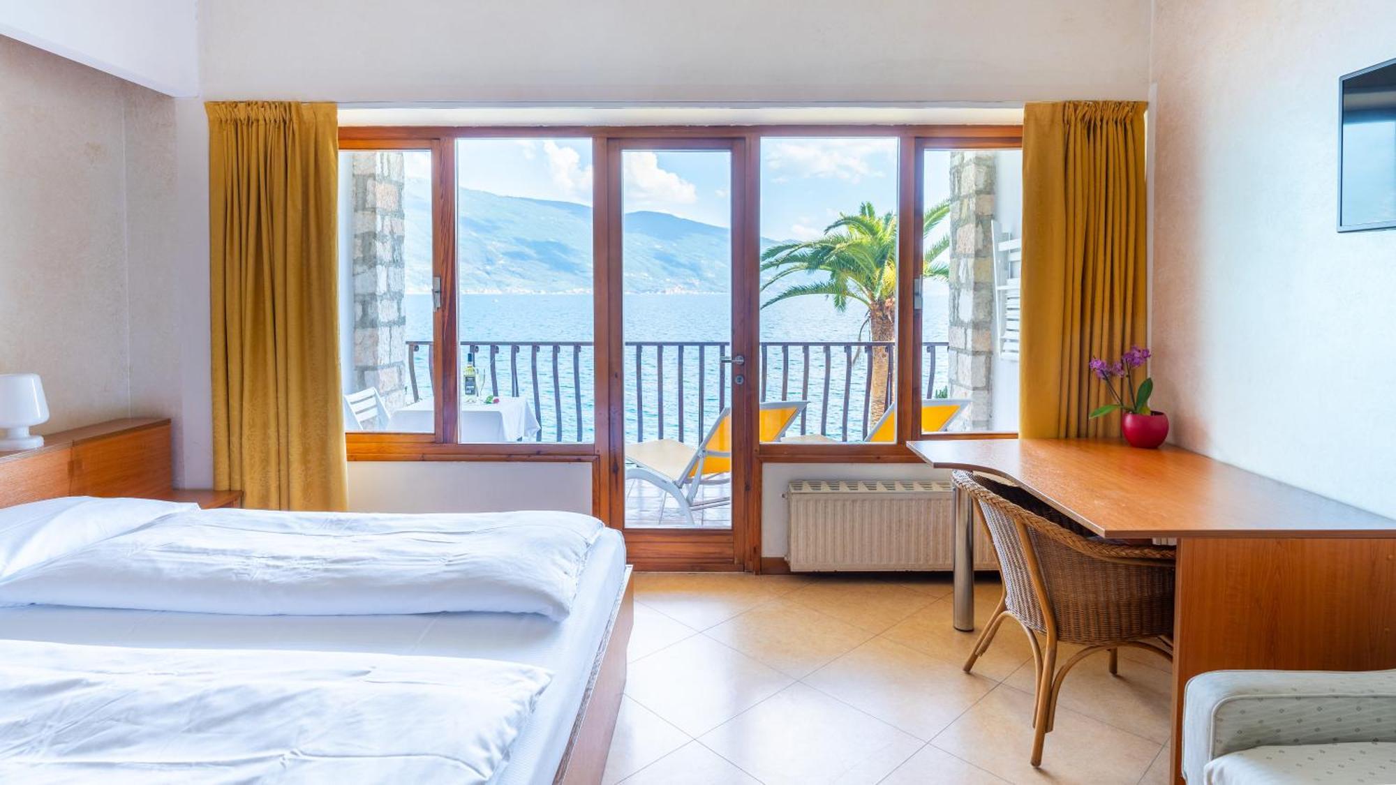 Hotel Forbisicle Tignale Esterno foto