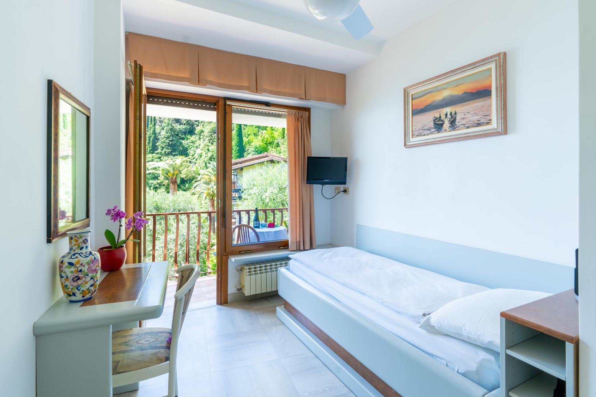 Hotel Forbisicle Tignale Esterno foto