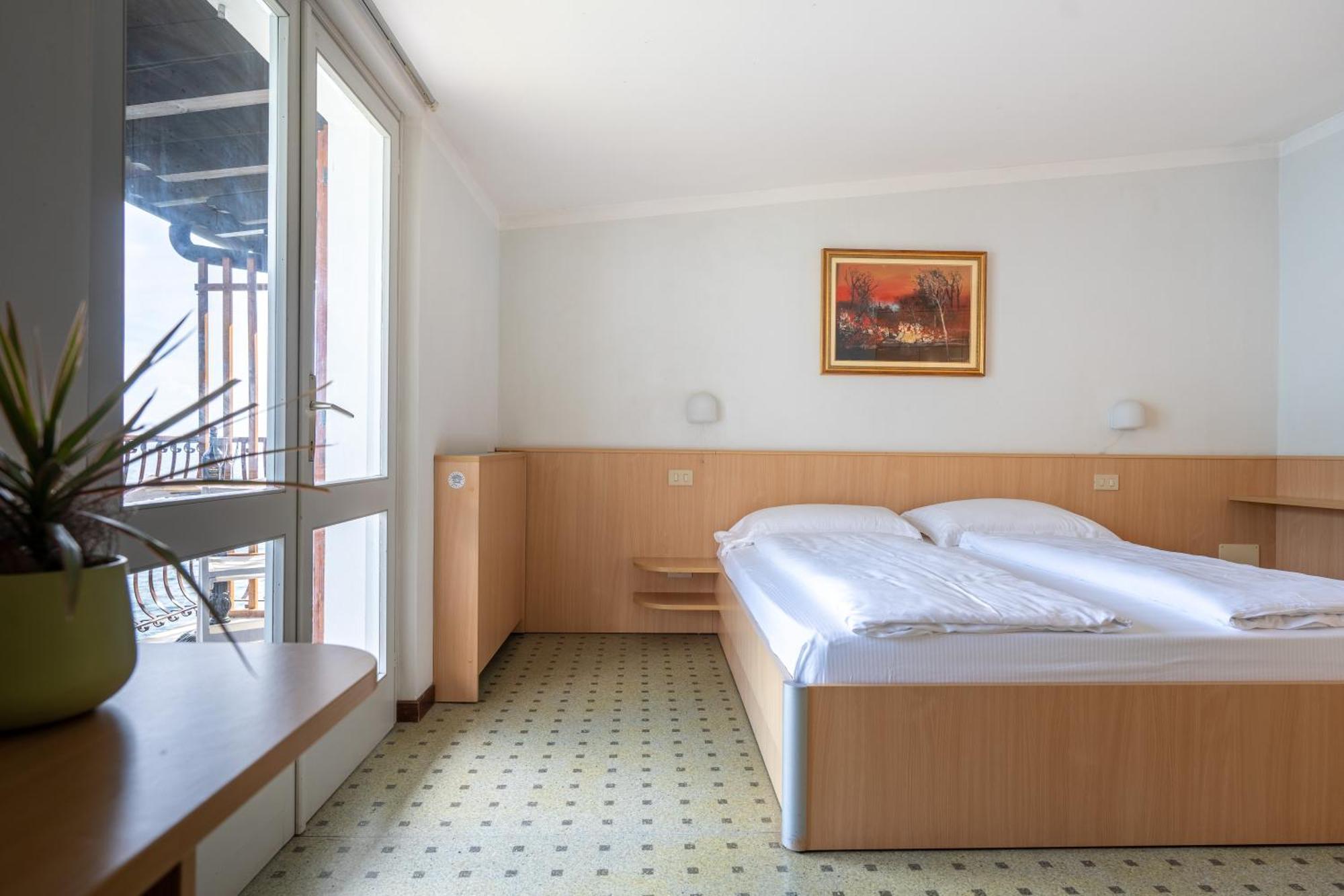 Hotel Forbisicle Tignale Esterno foto